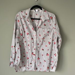 Old Navy women’s XL classic button down shirt